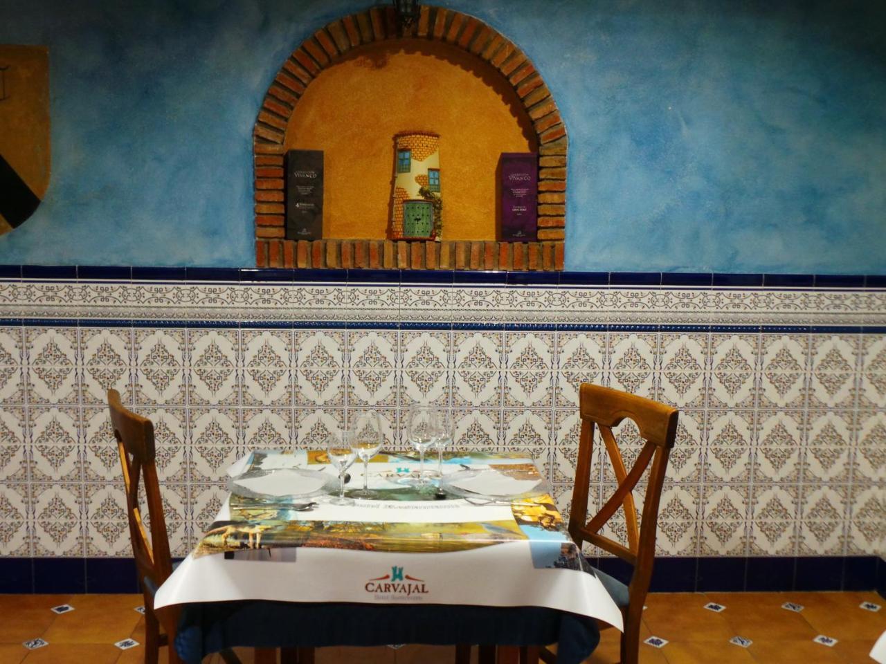 Hotel Carvajal Torrejón el Rubio Екстериор снимка